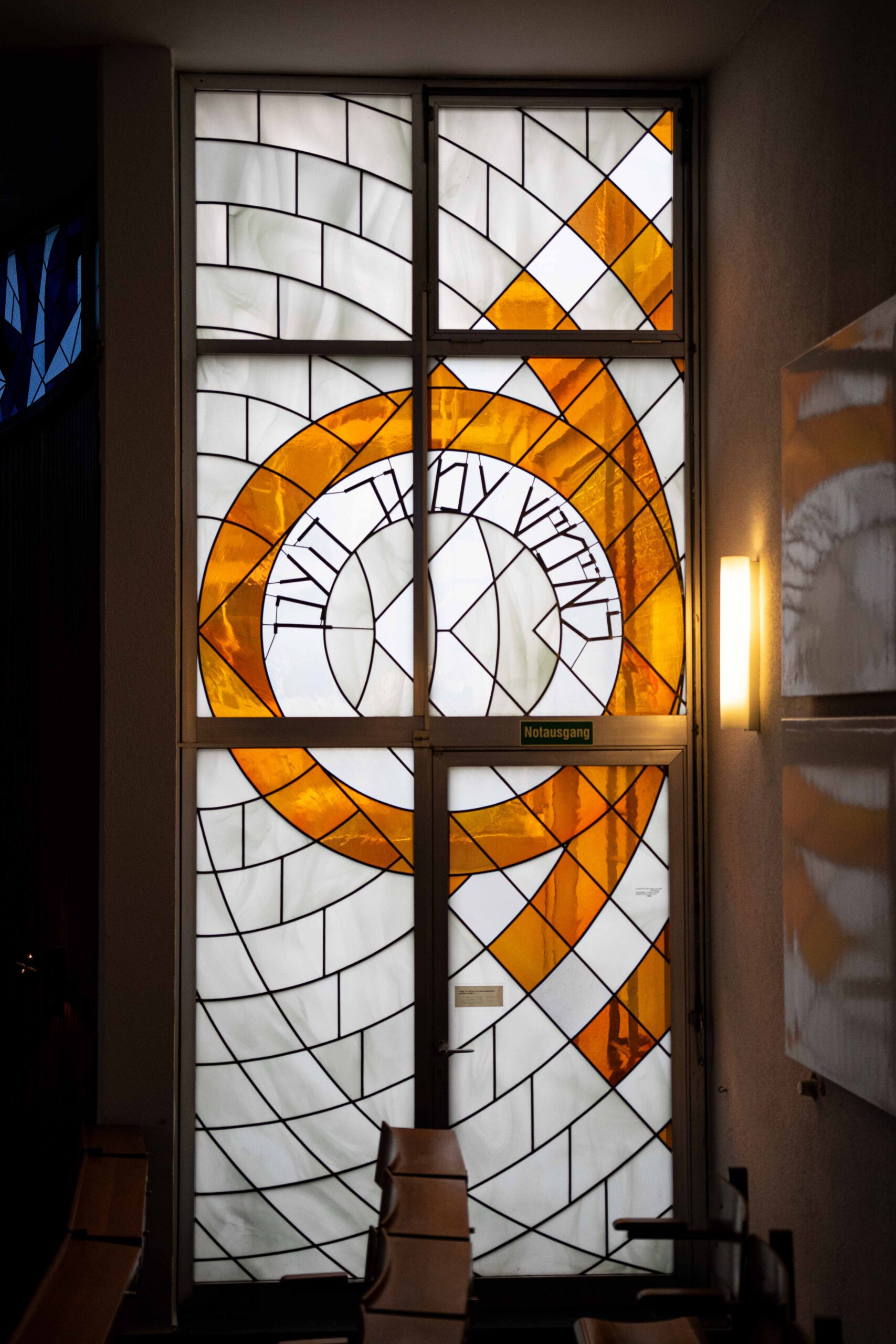 Fenster im Obergeschoss der Wiesbadener Synagoge. Fotograf: Thomas Greiner