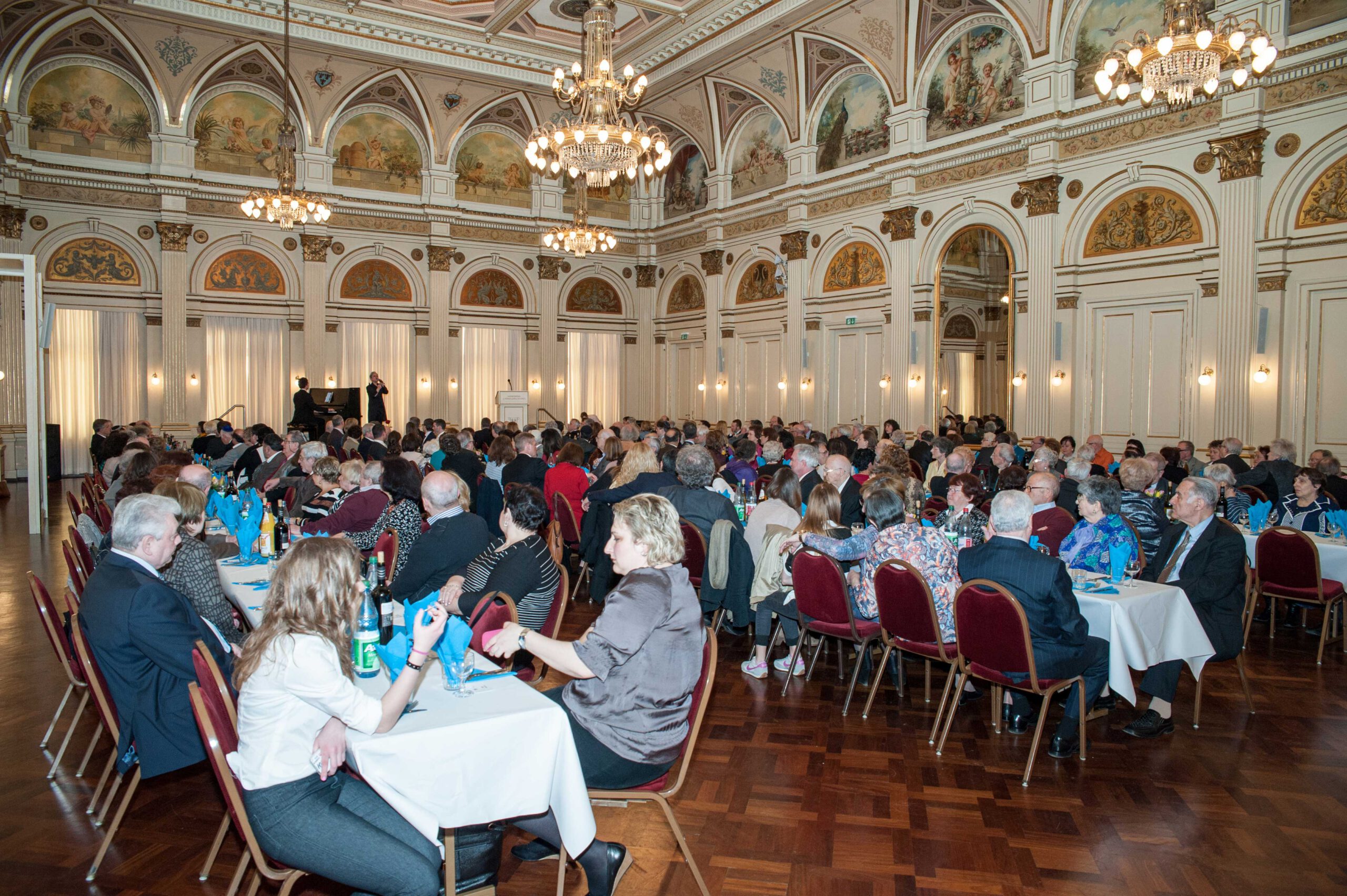 Community event at the Wiesbaden Casino Society. Photographer: Igor Eisenschtat. Wiesbaden Jewish Community Collection