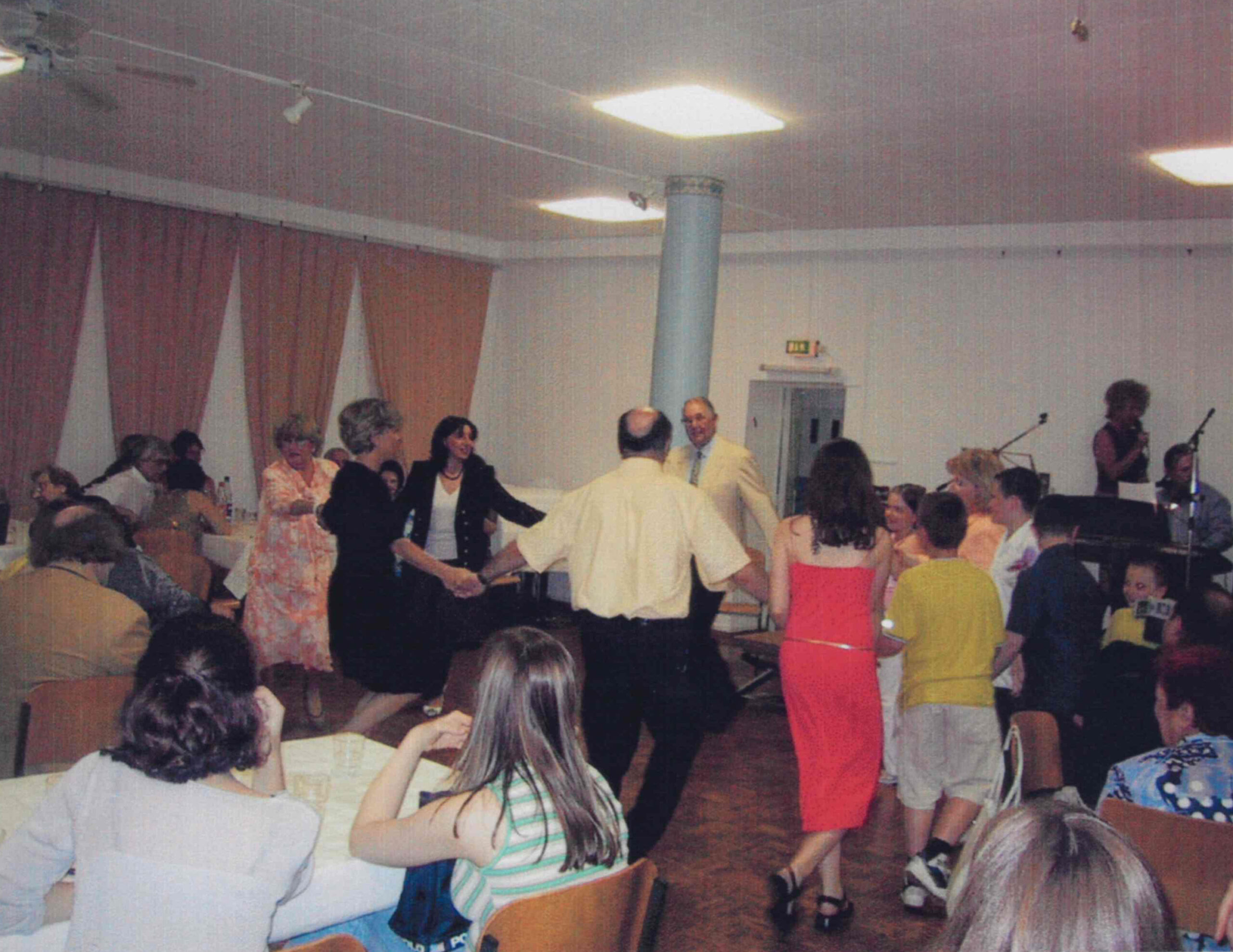 Celebrations at the Jewish Community Wiesbaden. Collection Jewish Community Wiesbaden